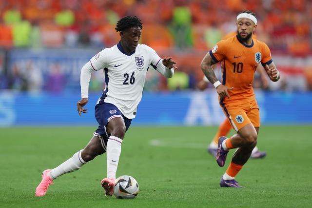 开云体育官网-【人物】半路上位攻防俱佳，英格兰也有“小孩哥”！