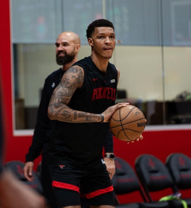 火箭队出场阵容巨变！10人轮换洗牌，双向后卫砍9+7+4，2阵挑大梁